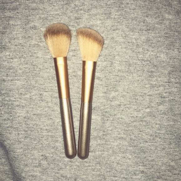 Brush Bundle - Picture 2 of 4